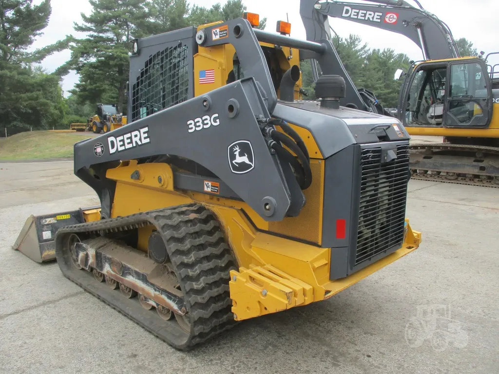 2018 John Deere 333G