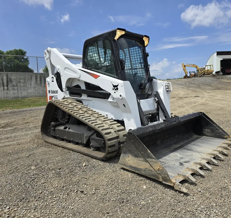 2017 Bobcat T870